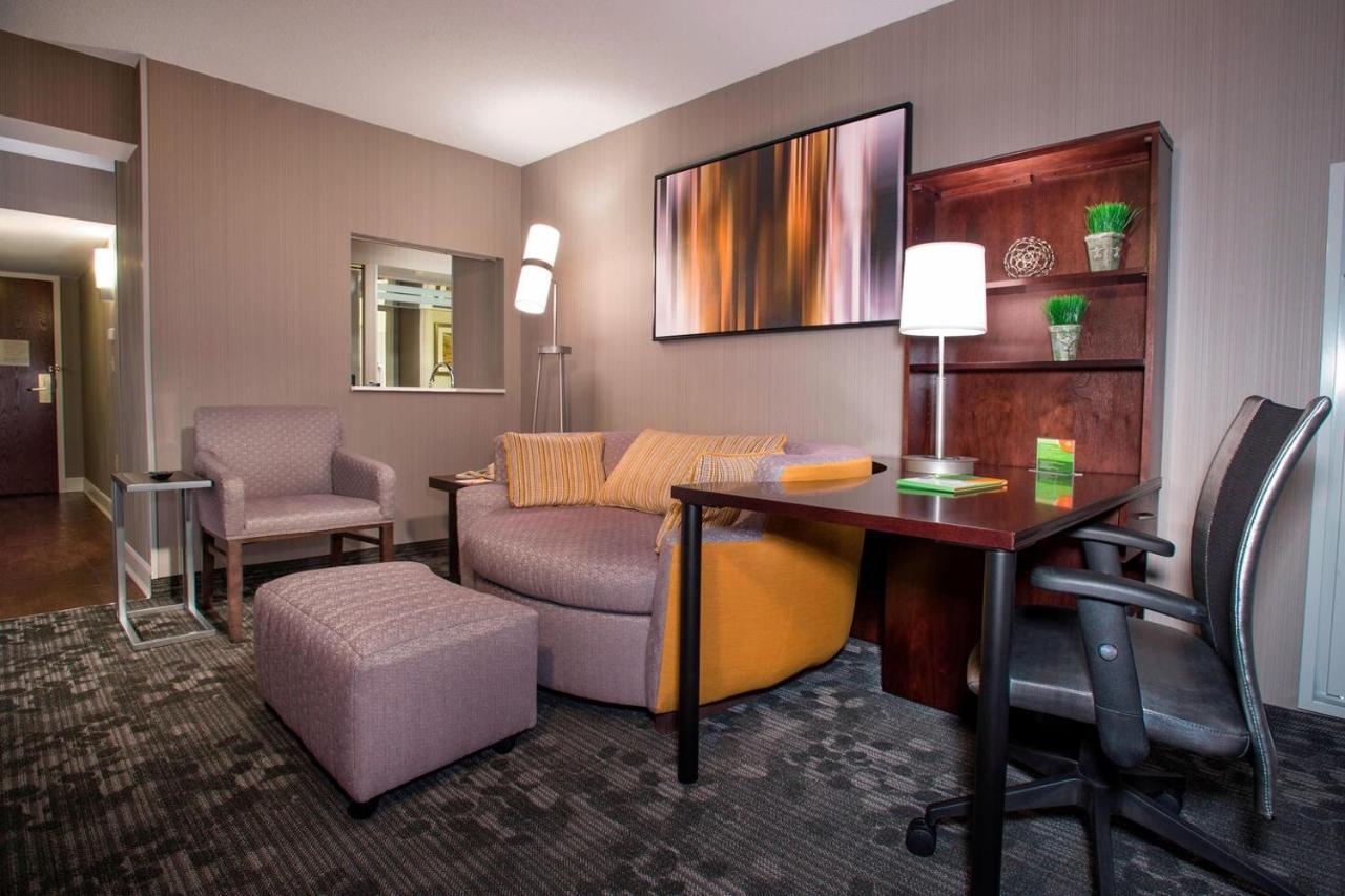 Courtyard By Marriott Tysons Mclean Hotel Tysons Corner Kültér fotó