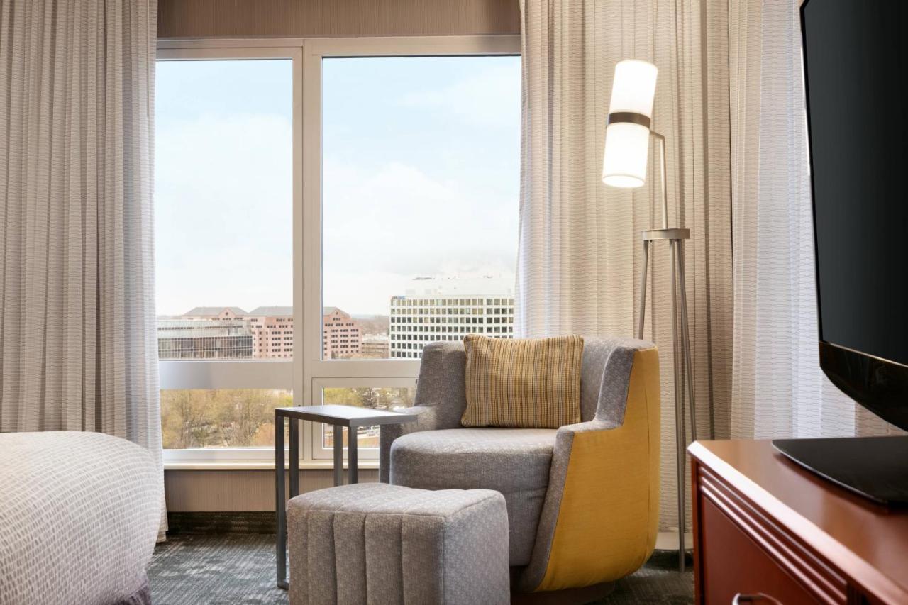 Courtyard By Marriott Tysons Mclean Hotel Tysons Corner Kültér fotó